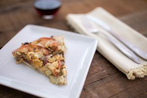 Endive Pizza with Apples, Onions & Gorgonzola Endive Pizza with Apples, Onions & Gorgonzola